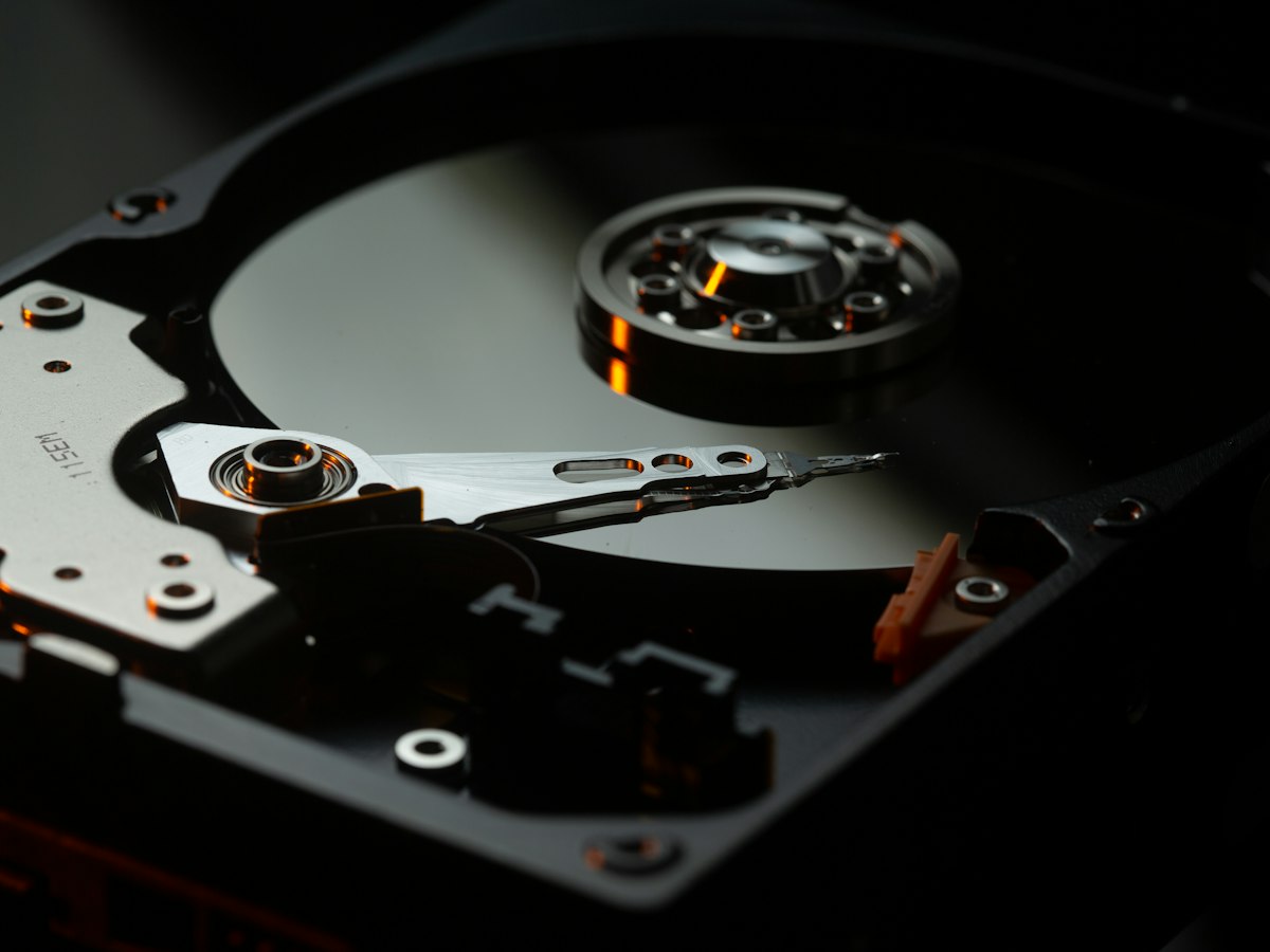 Open hard disk drive platter and read head